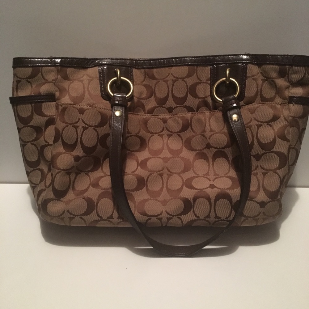 Coach purse - Picture 2 of 8